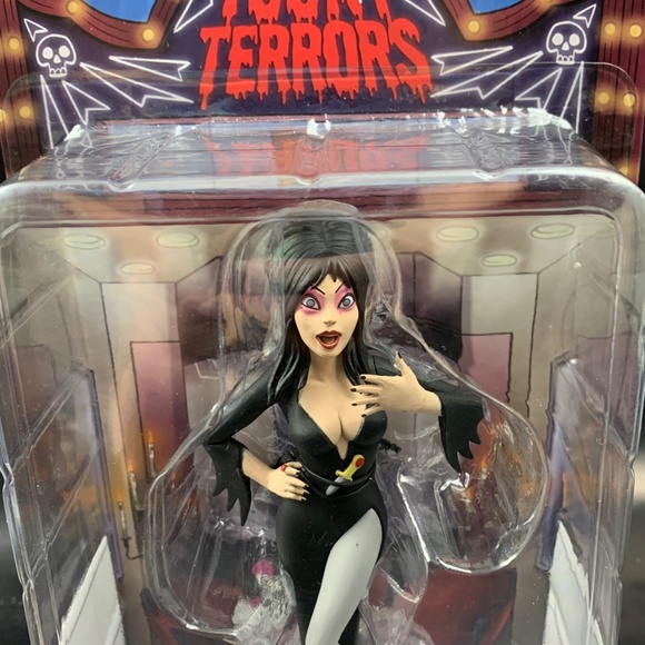 Elvira Toon Terrors Figure Halloween - Picture 4 of 7